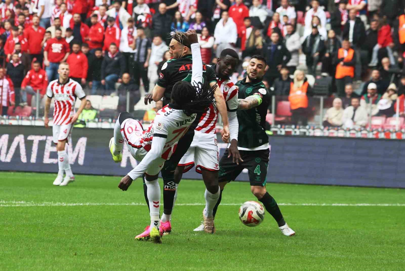 Trendyol Süper Lig: Samsunspor: 2 - Konyaspor: 2 (Maç sonucu)
Trendyol Süper Lig: Samsunspor: 2 - Konyaspor: 2 (Maç sonucu)