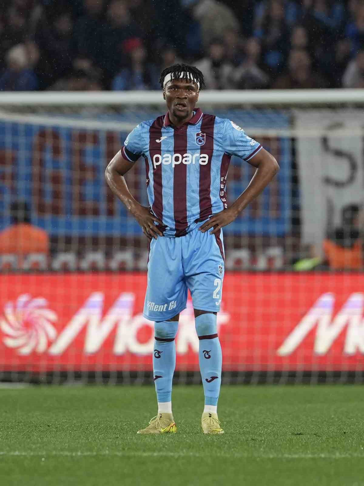 Trendyol Süper Lig: Trabzonspor: 0 - RAMS Başakşehir: 0 (İlk yarı)
