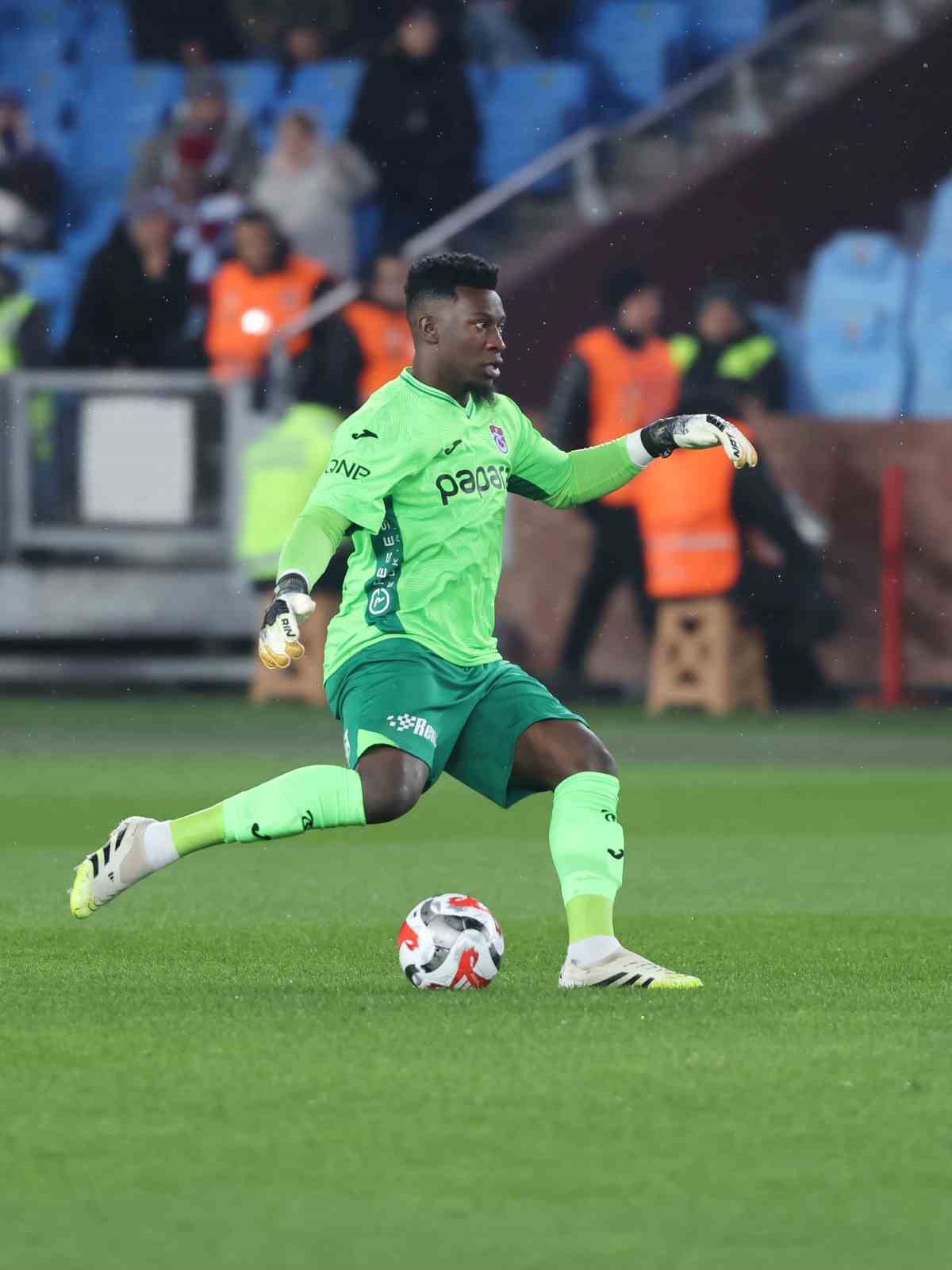 Trendyol Süper Lig: Trabzonspor: 1 - Fatih Karagümrük: 1 (İlk yarı)
