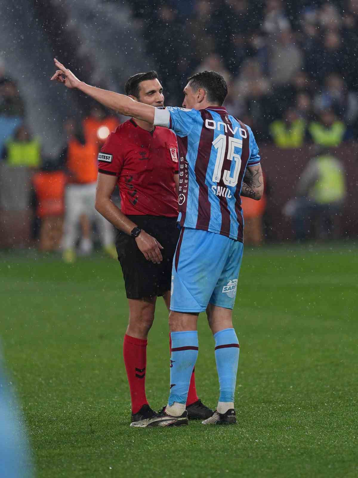 Trendyol Süper Lig: Trabzonspor: 1 - RAMS Başakşehir: 1 (Maç sonucu)
