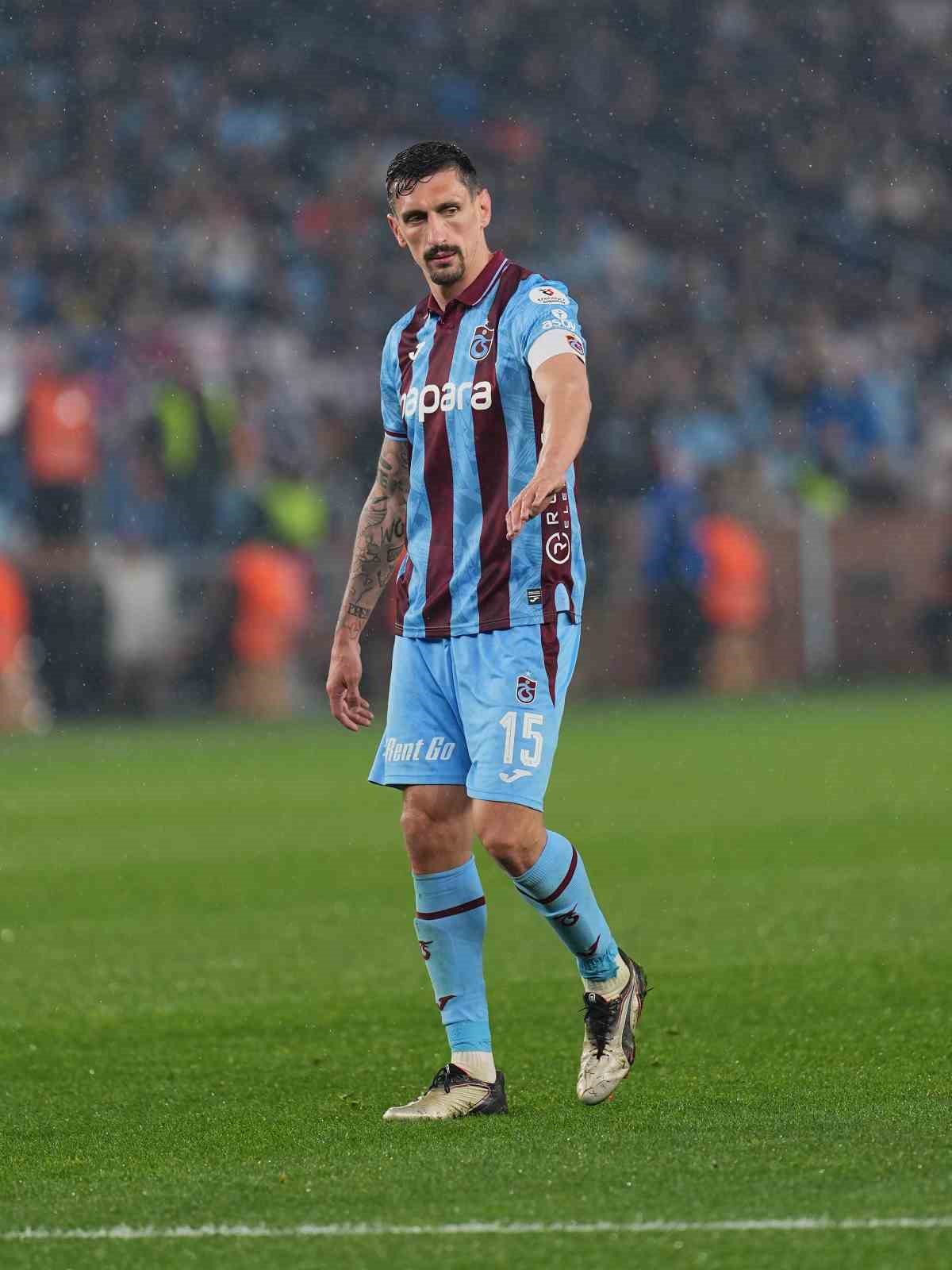 Trendyol Süper Lig: Trabzonspor: 1 - RAMS Başakşehir: 1 (Maç sonucu)
