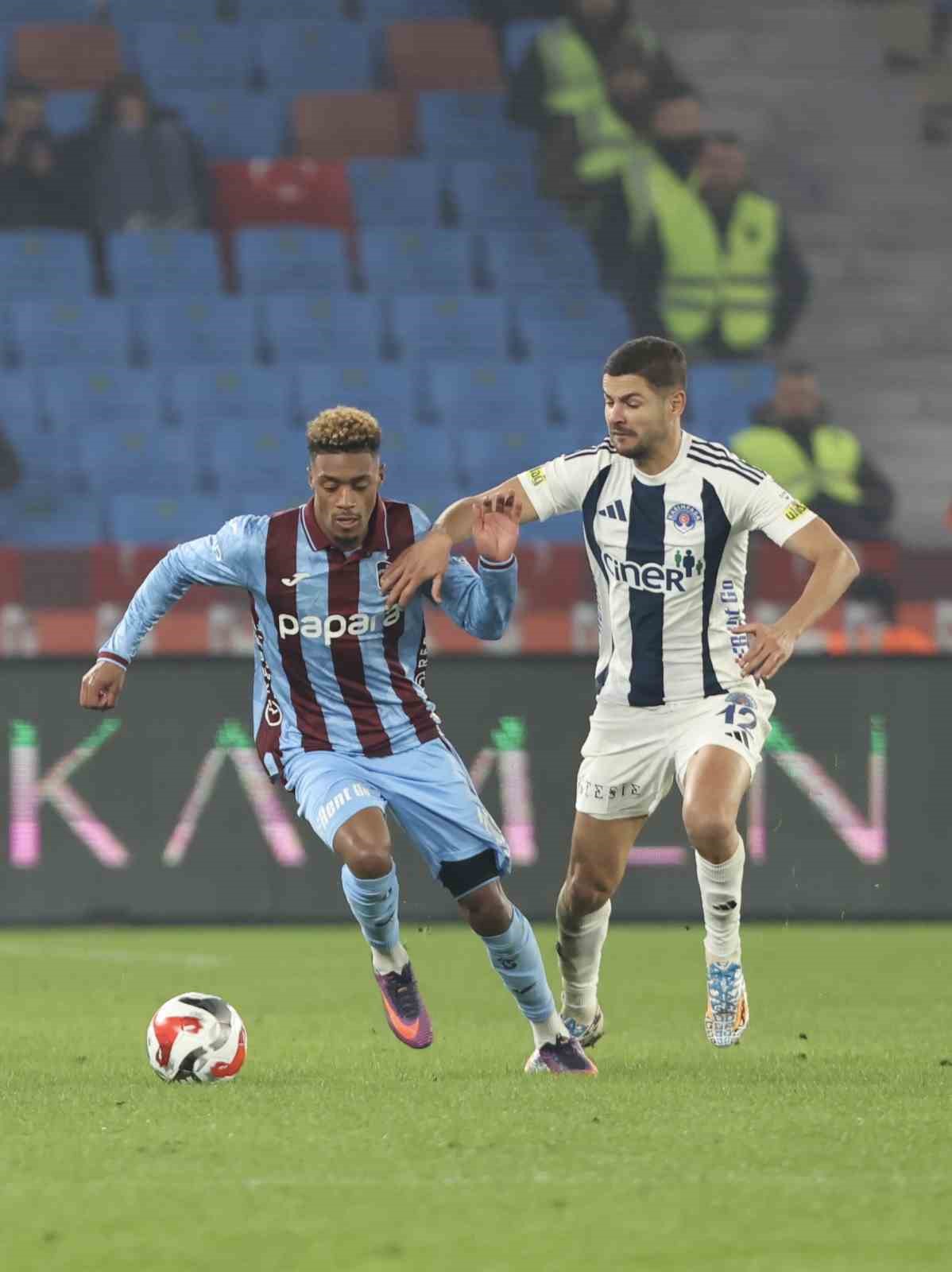Trendyol Süper Lig: Trabzonspor: 2 - Kasımpaşa: 1 (Maç sonucu)
Trendyol Süper Lig: Trabzonspor: 2 - Kasımpaşa: 1 (Maç sonucu)