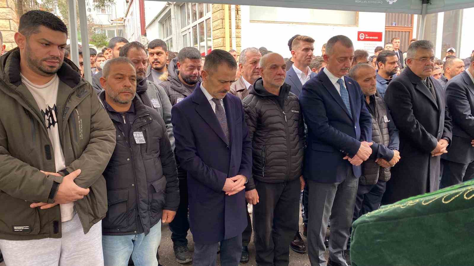 Tribünden düşerek ölen taraftarın babasından yürek yakan feryat
