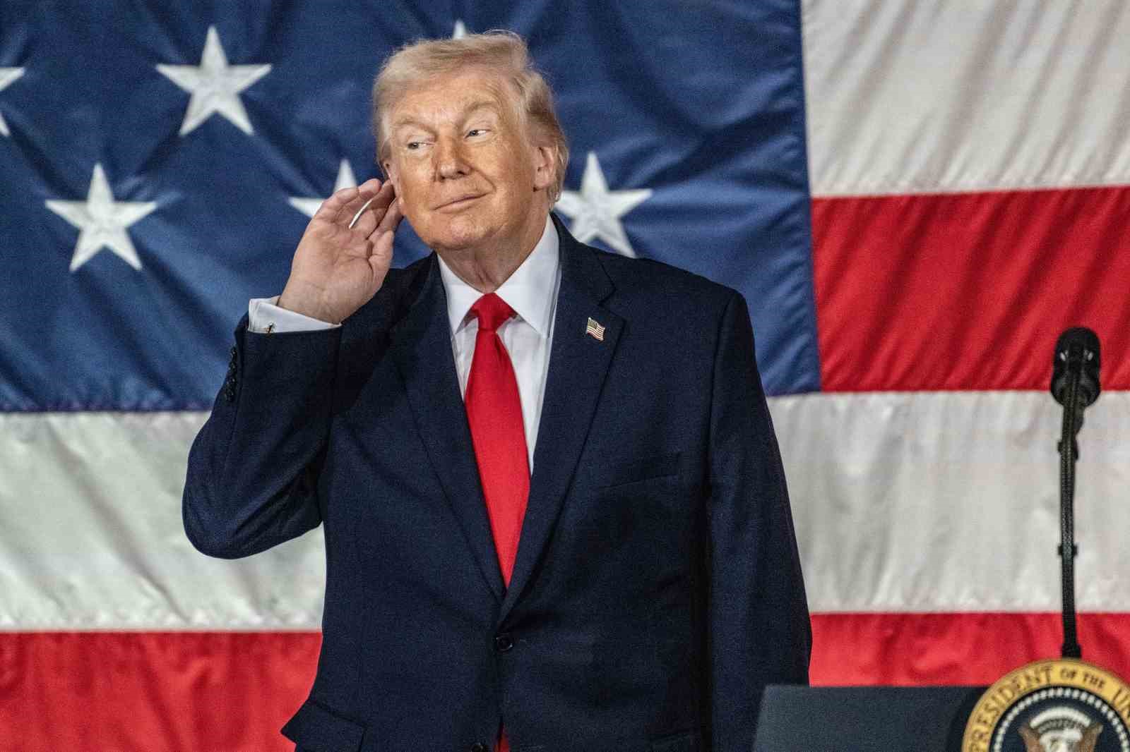 Trump: "İran bir anlaşma yapmamaya karar verirse, ABD’nin Diego Garcia’da bulunan havaalanını kullanması gerekebilir"
