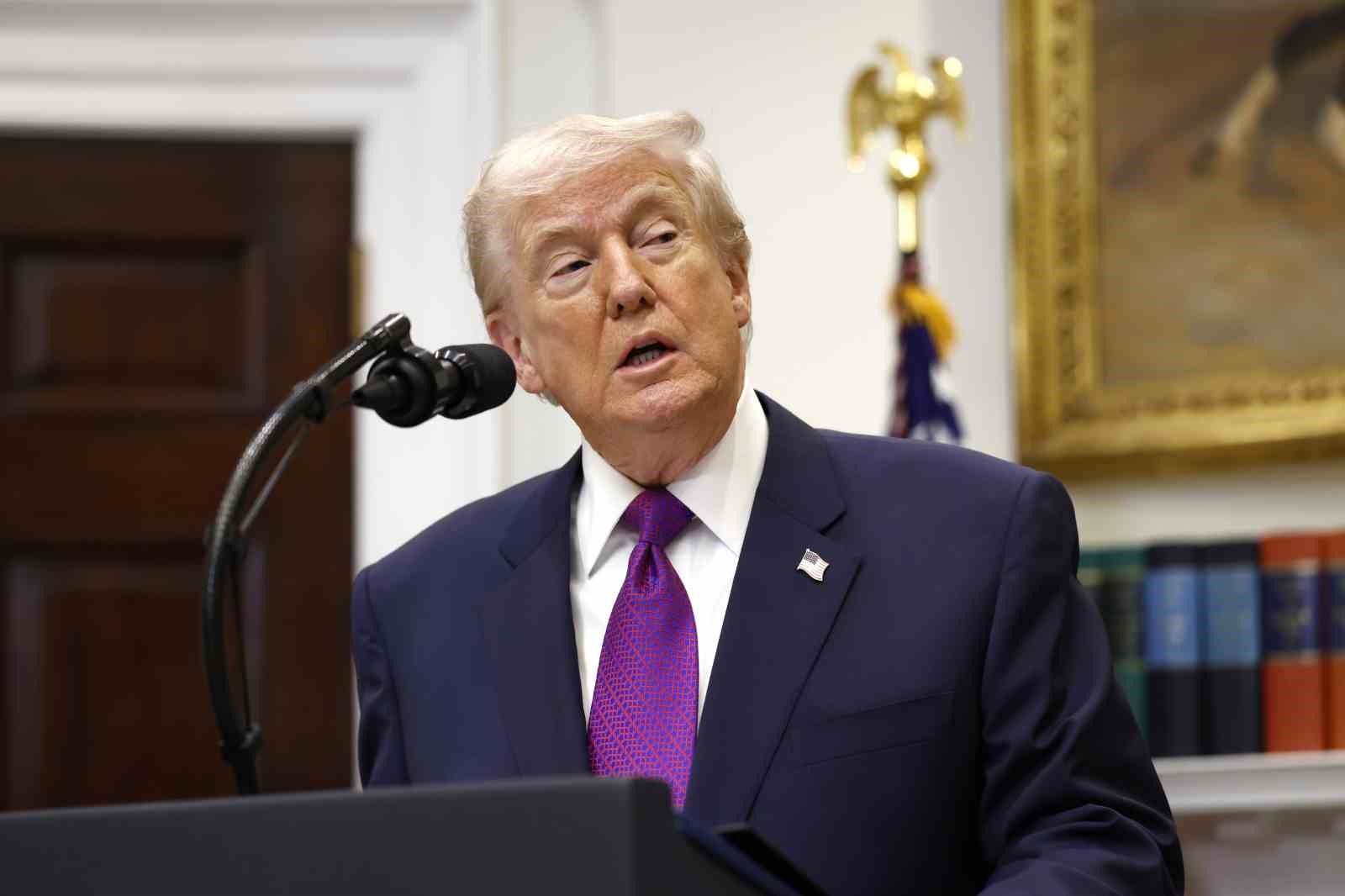 Trump, sera gazı emisyonlarının kamu sağlığını tehlikeye attığına ilişkin kararı yürürlükten kaldırdı
Trump, sera gazı emisyonlarının kamu sağlığını tehlikeye attığına ilişkin kararı yürürlükten kaldırdı