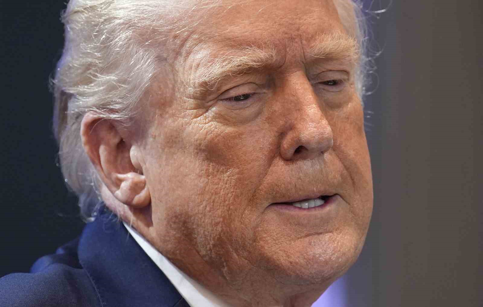 Trump’tan ABD Yüksek Mahkemesi’nin gümrük tarifelerinin iptali kararına sert tepki
Trump’tan ABD Yüksek Mahkemesi’nin gümrük tarifelerinin iptali kararına sert tepki