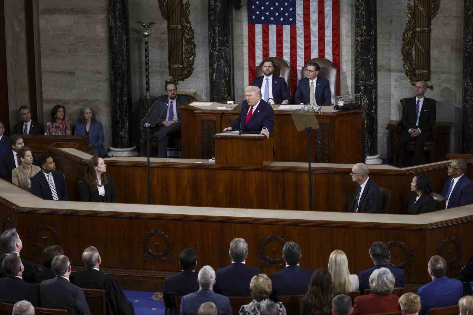 Trump’tan İran’a: "Nükleer silaha sahip olmalarına izin vermeyeceğim"

