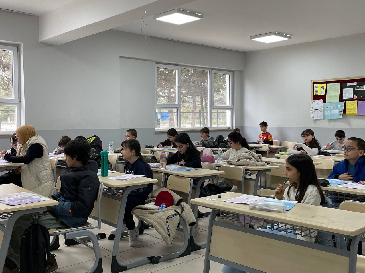 TÜGVA’nın ’Kitap Kurdu’ sınavı Eskişehir’de tamamlandı
