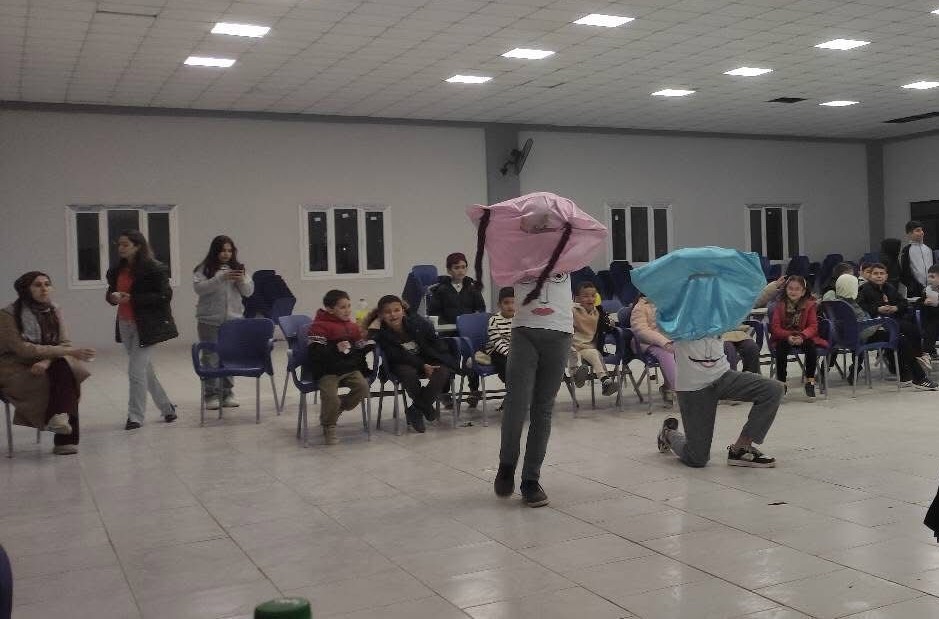 Tüm okul iftar sofrasında buluştu
Tüm okul iftar sofrasında buluştu