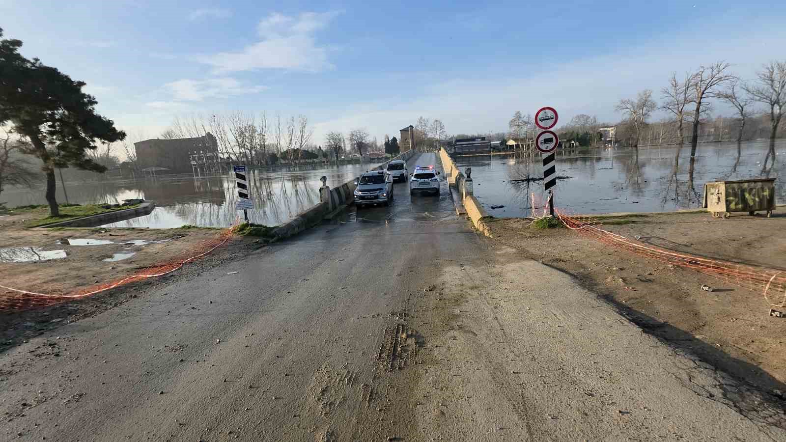 Tunca ve Meriç’te alarm seviyesi kırmızıdan turuncuya düştü: Debiler geriledi

