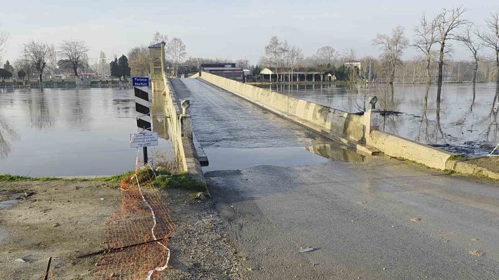 Tunca ve Meriç’te alarm seviyesi kırmızıdan turuncuya düştü: Debiler geriledi
