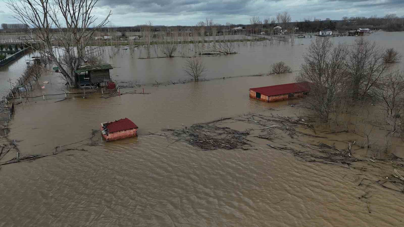 Tunca ve Meriç’te taşkın havadan görüntülendi

