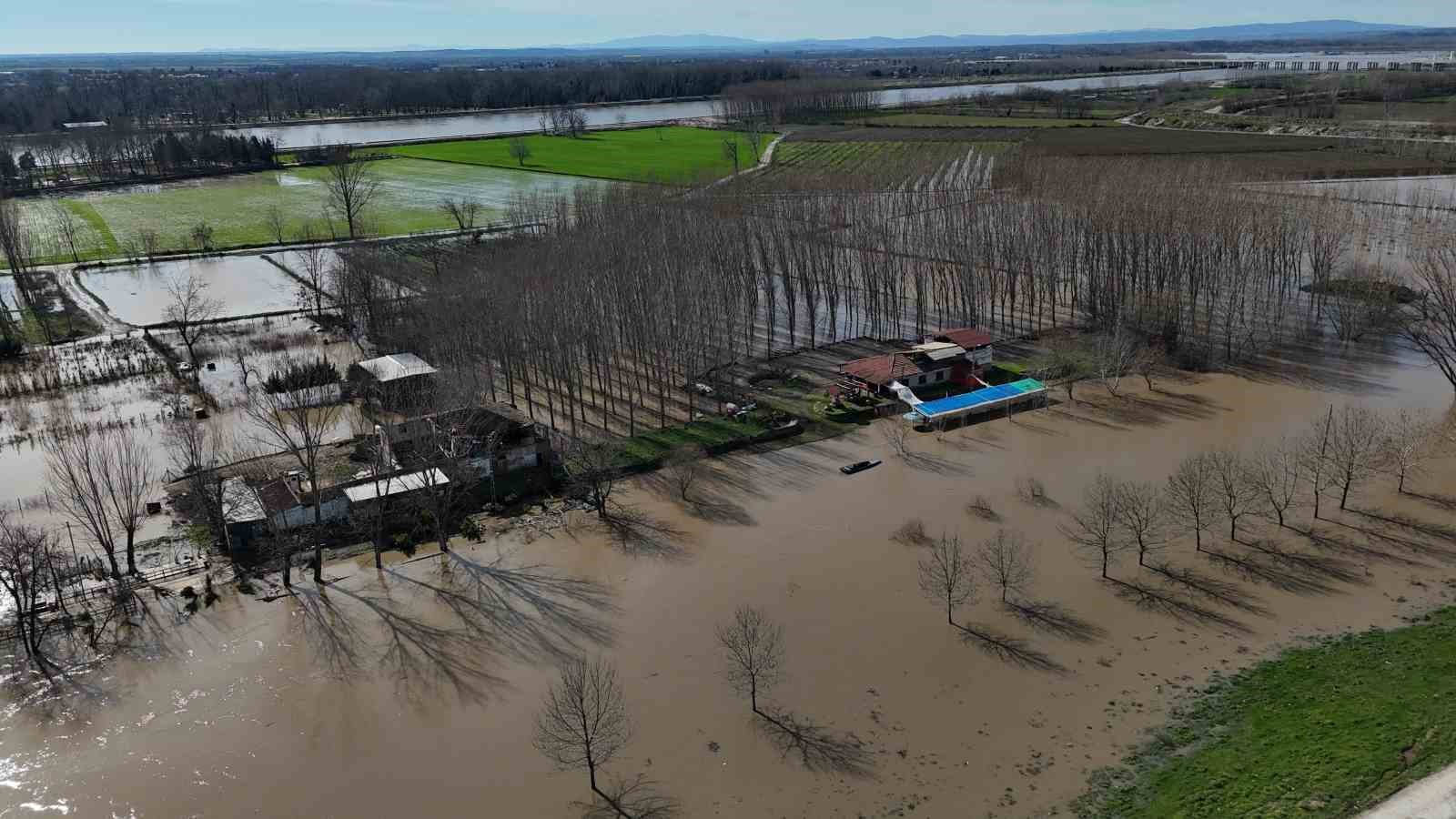 Tunca ve Meriç’te taşkın havadan görüntülendi
