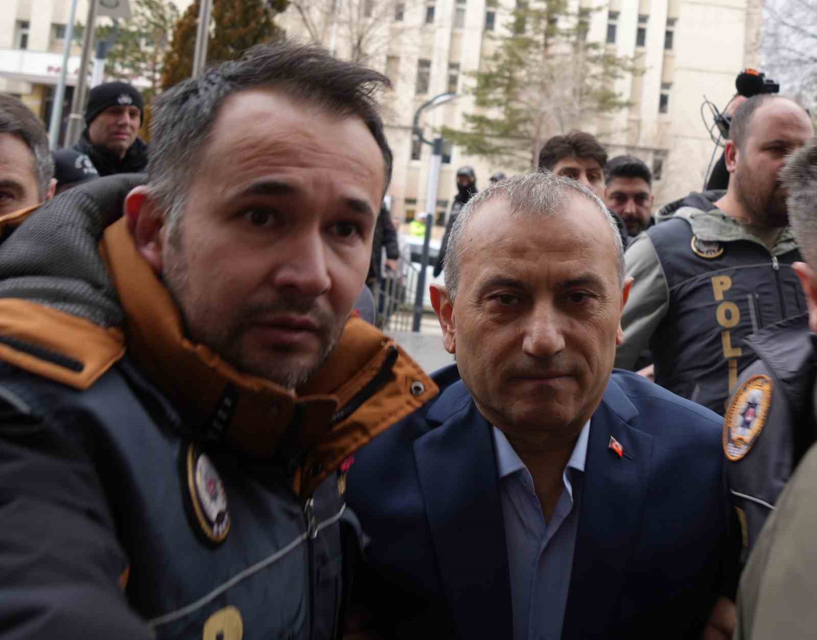 Tuncay Sonel Erzurum Adliyesi’ne sevk edildi
