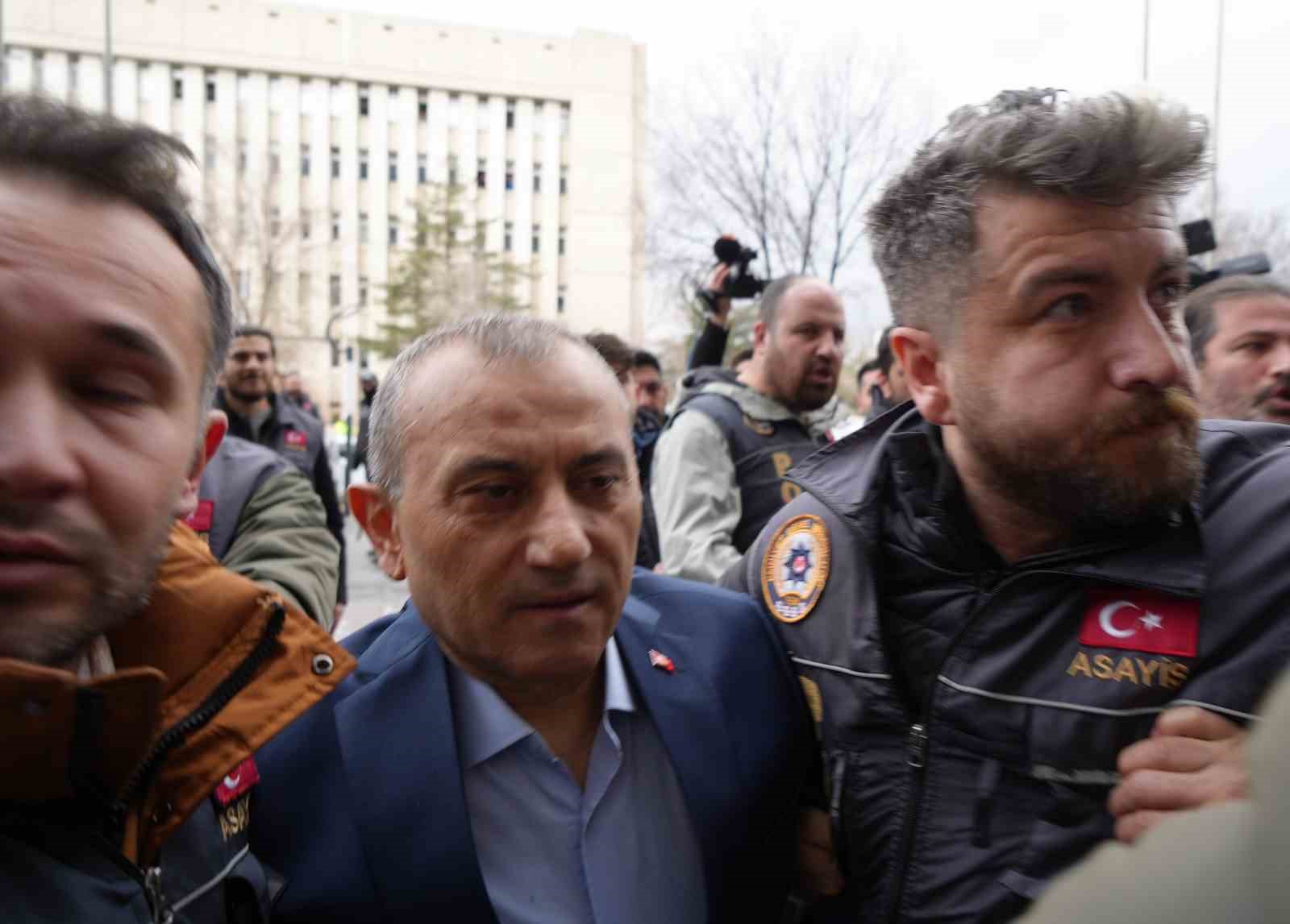 Tuncay Sonel Erzurum Adliyesi’ne sevk edildi
