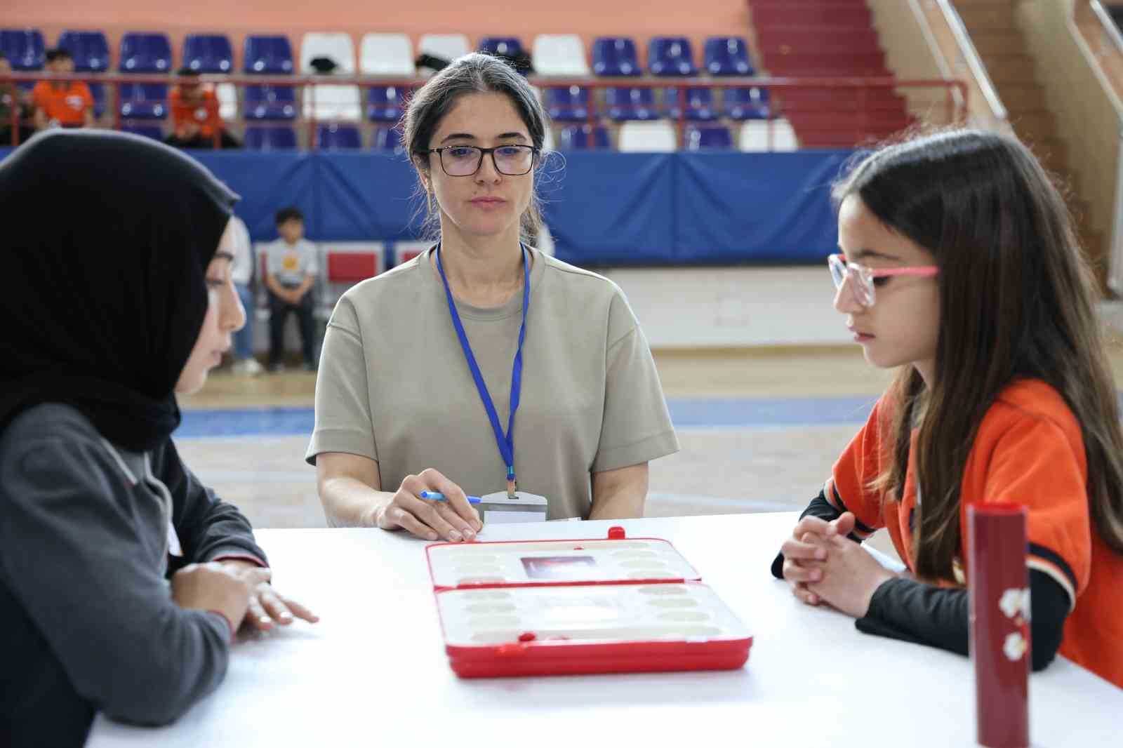 Tunceli’de akıl ve zeka oyunları il turnuvası düzenlendi
