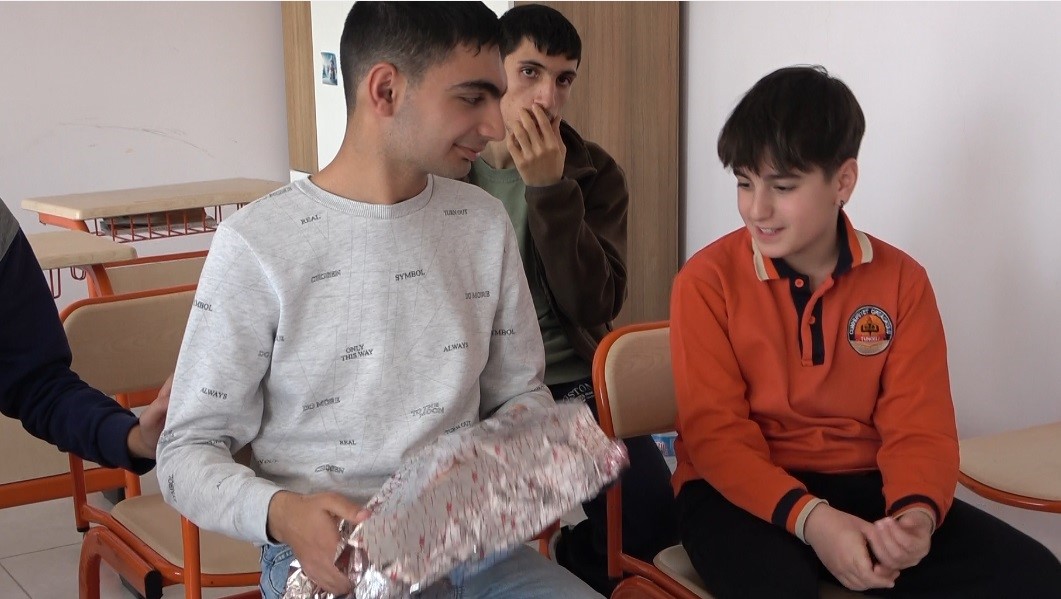 Tunceli’de akran dayanışması
Tunceli’de akran dayanışması