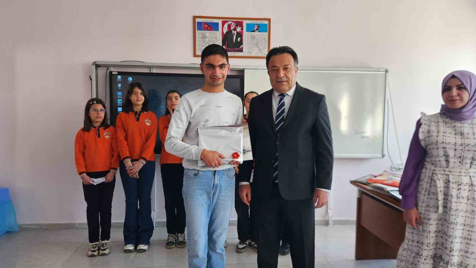 Tunceli’de akran dayanışması
Tunceli’de akran dayanışması