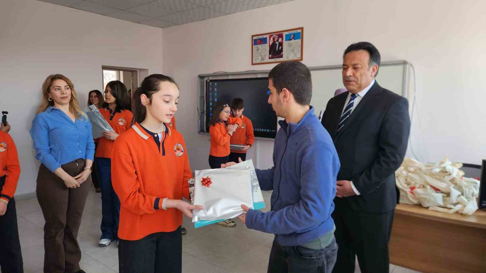 Tunceli’de akran dayanışması
Tunceli’de akran dayanışması