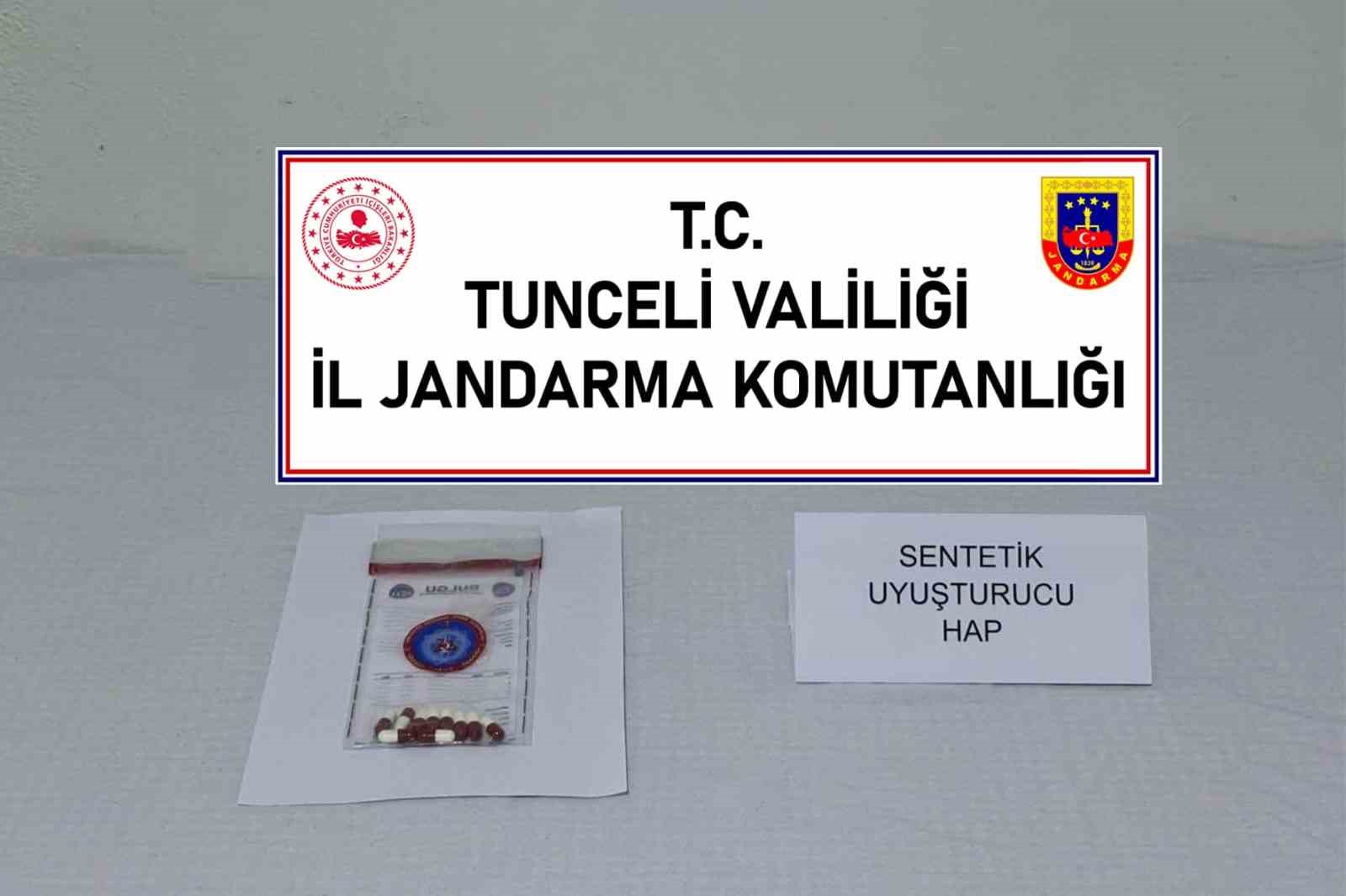 Tunceli’de aranan 2 hükümlü yakalandı, 1 şüpheliye uyuşturucudan işlem yapıldı
