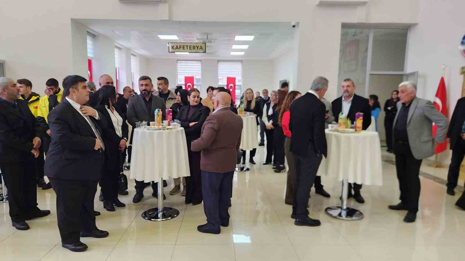 Tunceli’de bayramlaşma töreni
