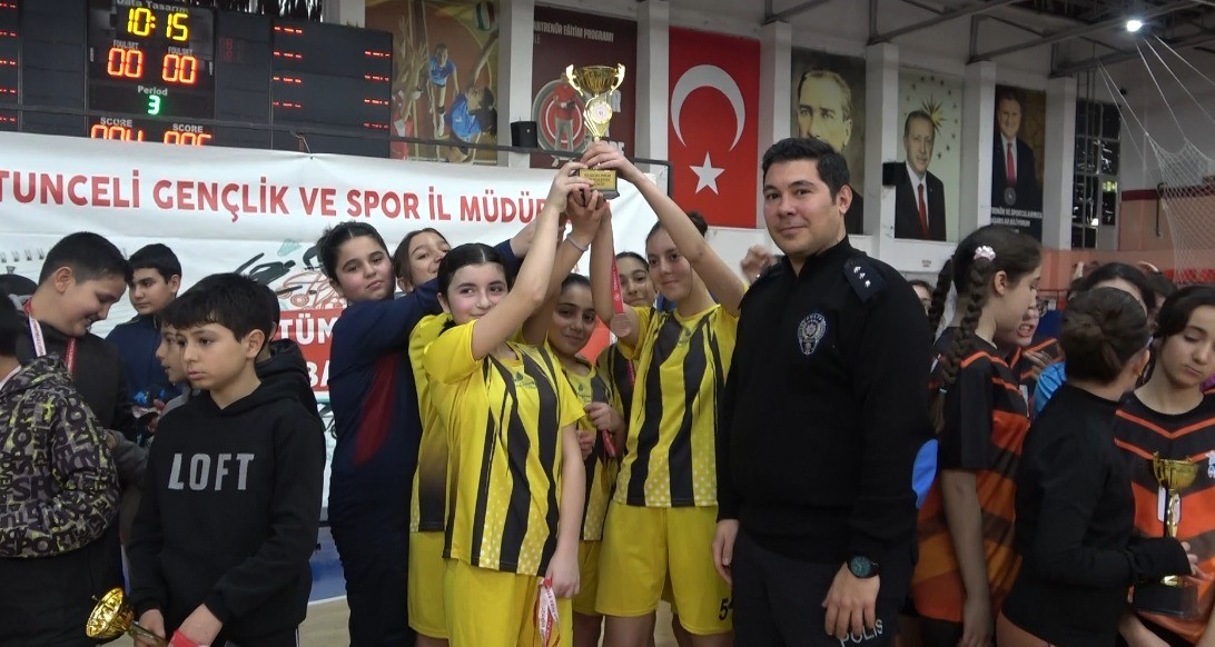 Tunceli’de çifte şampiyonluk
