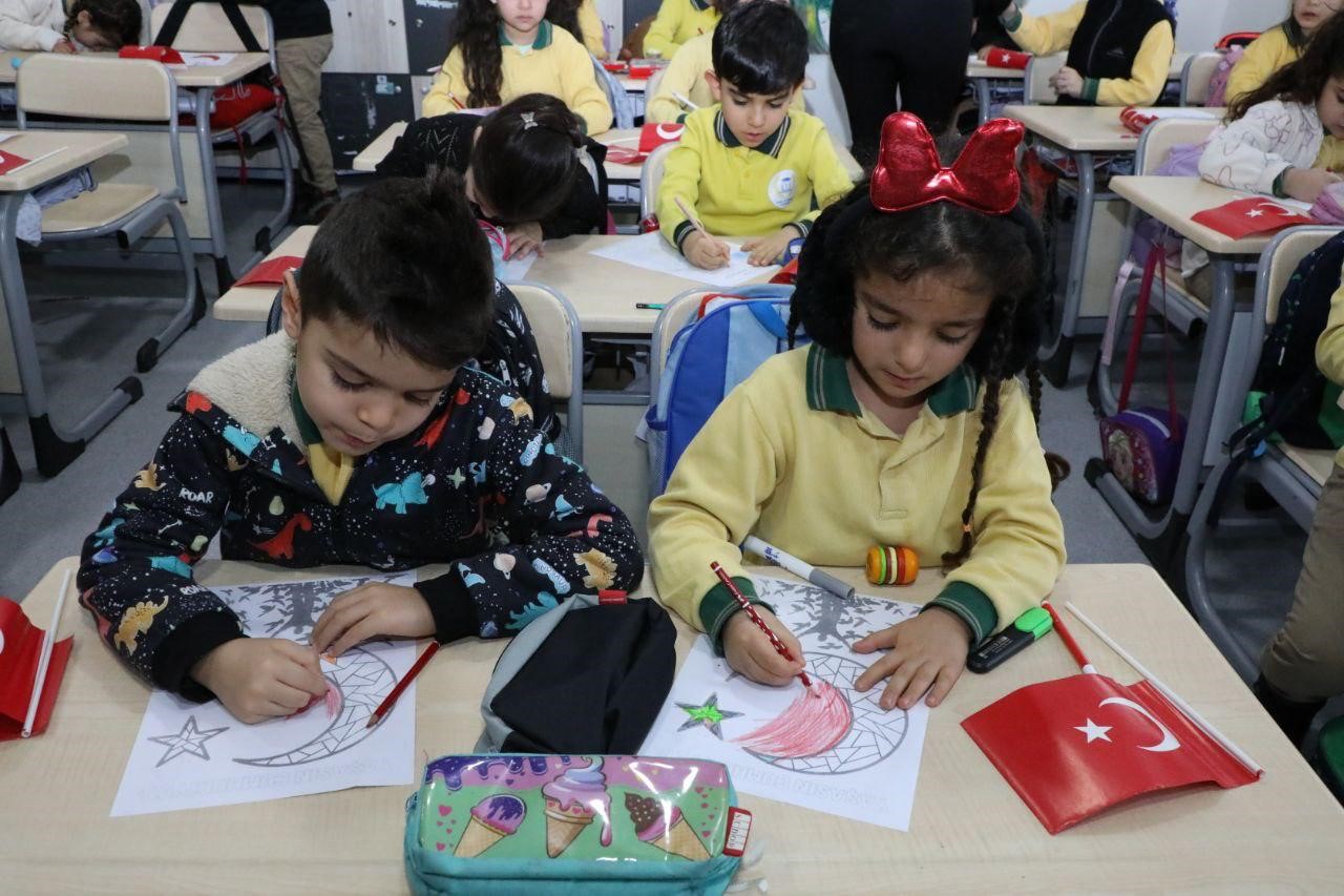 Tunceli’de ilk ders "Bayrak sevgisi"
