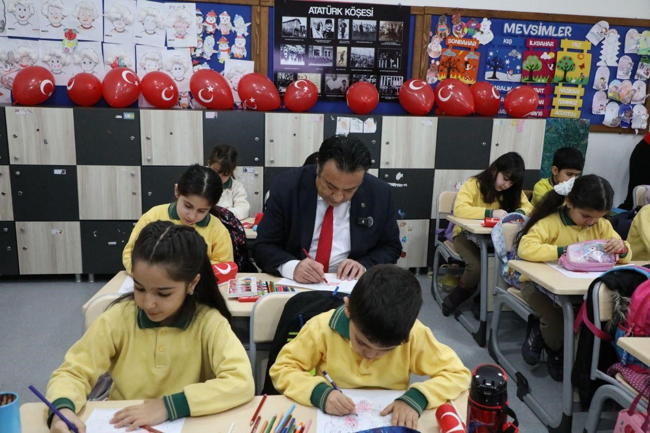 Tunceli’de ilk ders "Bayrak sevgisi"
