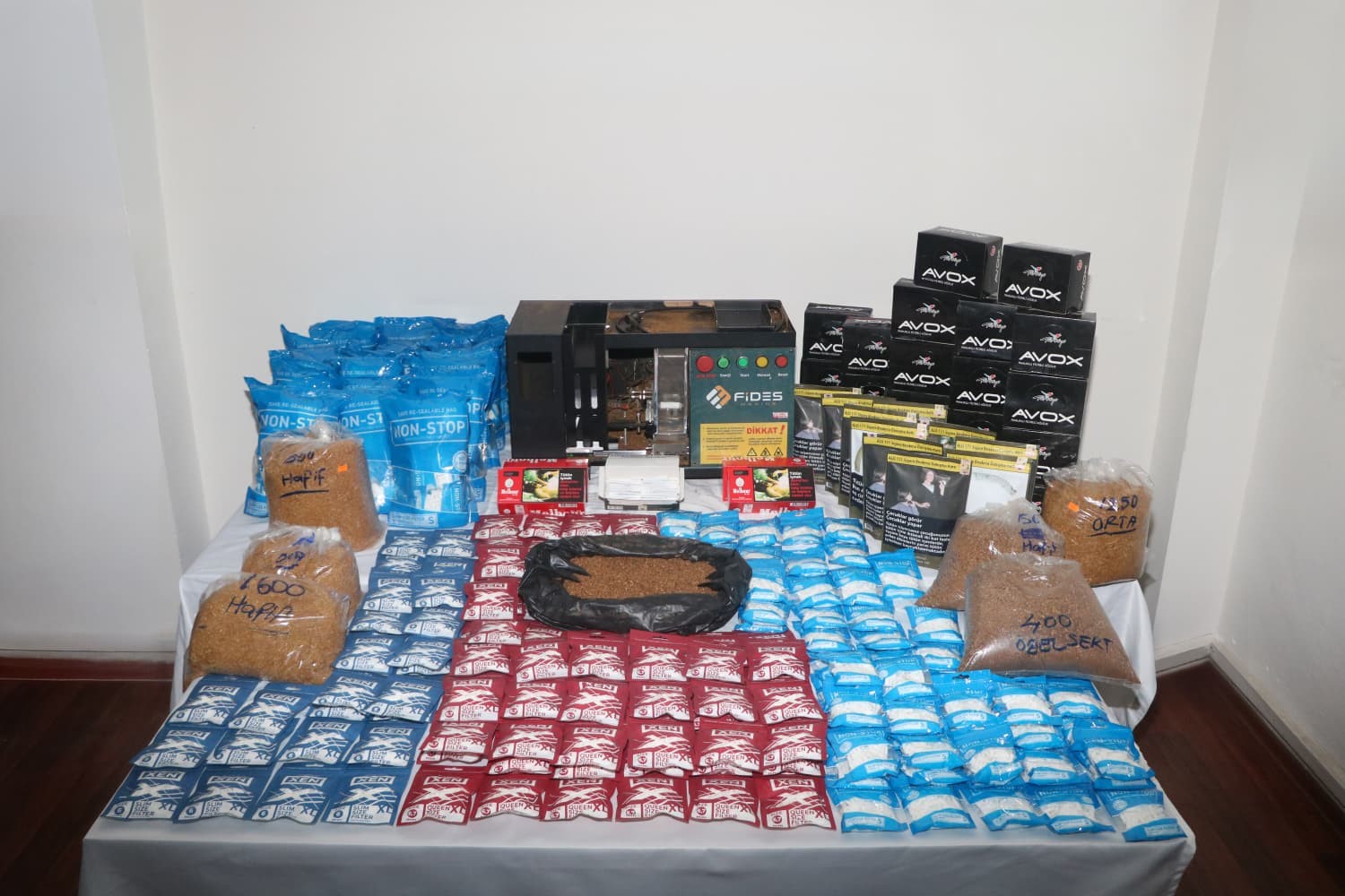 Tunceli’de kaçak alkol ve tütün operasyonu
