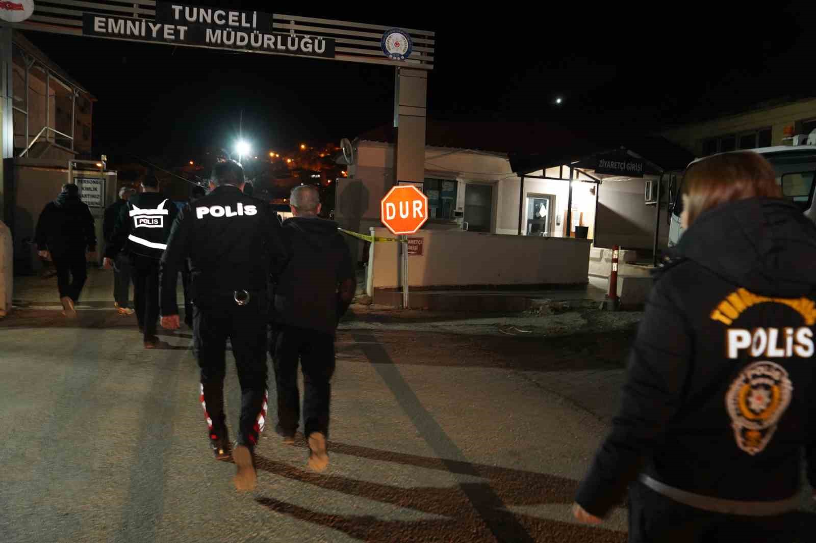 Tunceli’de kumar denetimi: 4 kişiye para cezası
