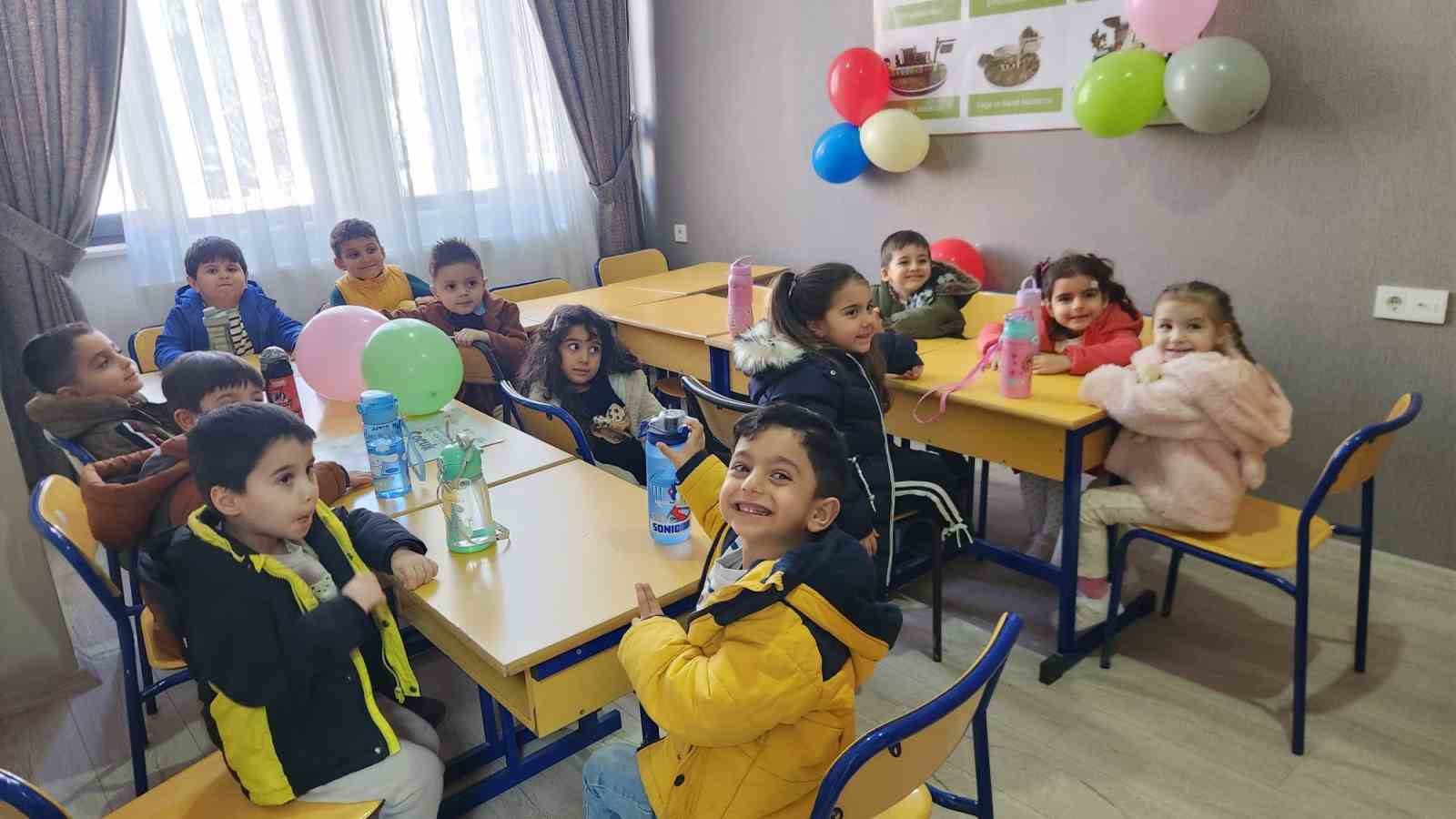 Tunceli’de miniklere sıfır atık dersi
Tunceli’de miniklere sıfır atık dersi