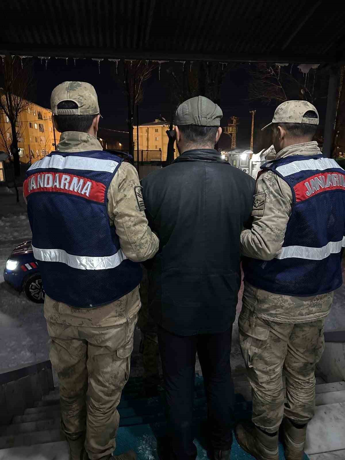 Tunceli’de yavru köpeğe eziyet eden şahıs tutuklandı
