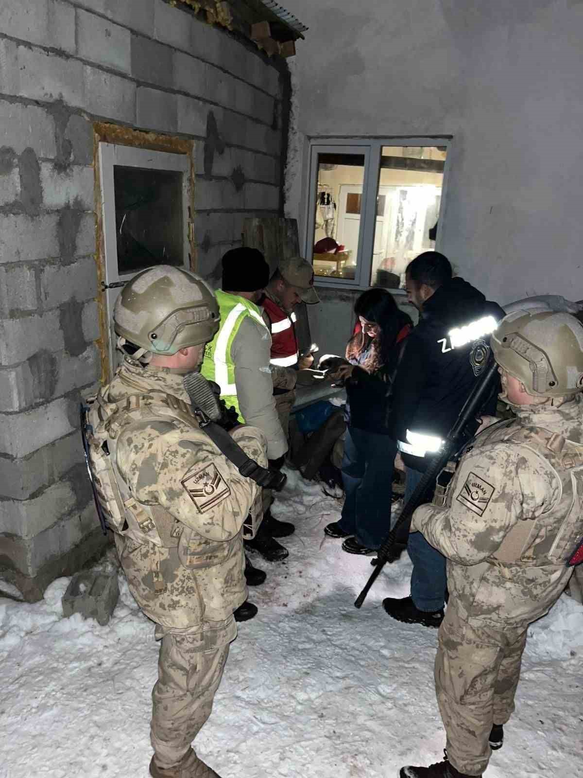 Tunceli’de yavru köpeğe eziyet eden şahıs tutuklandı
