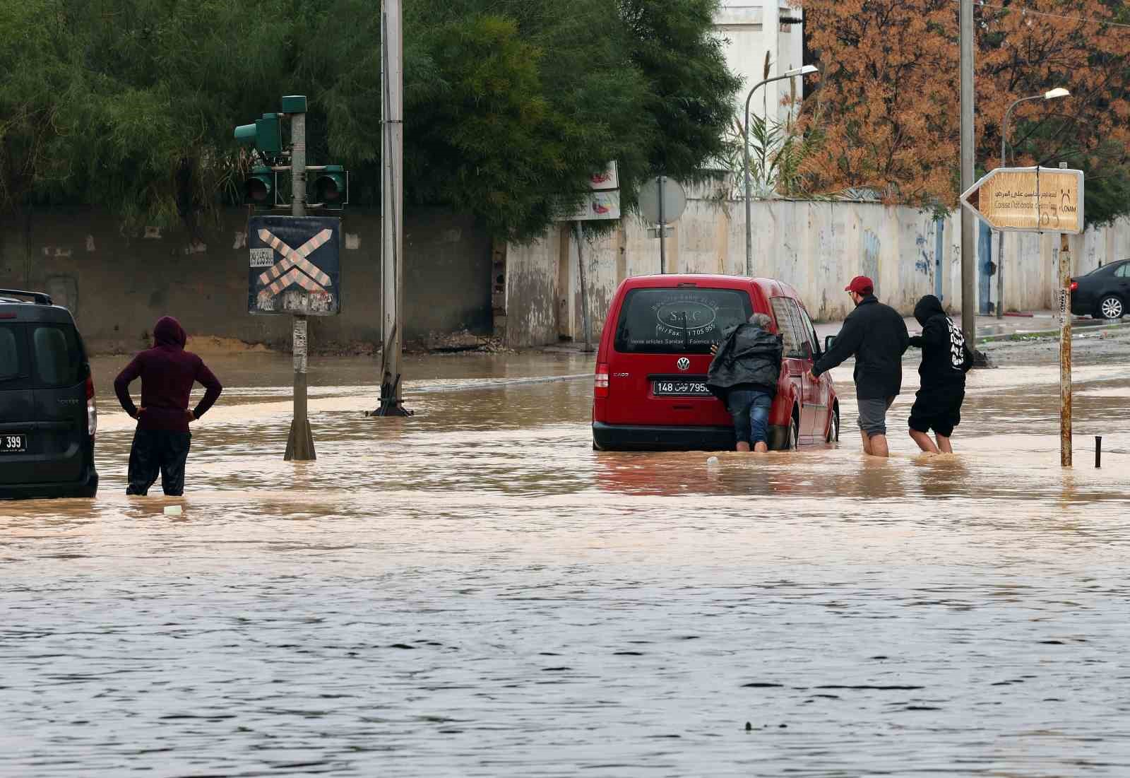 Tunus’ta son 76 yılın en şiddetli yağışı: 4 ölü
