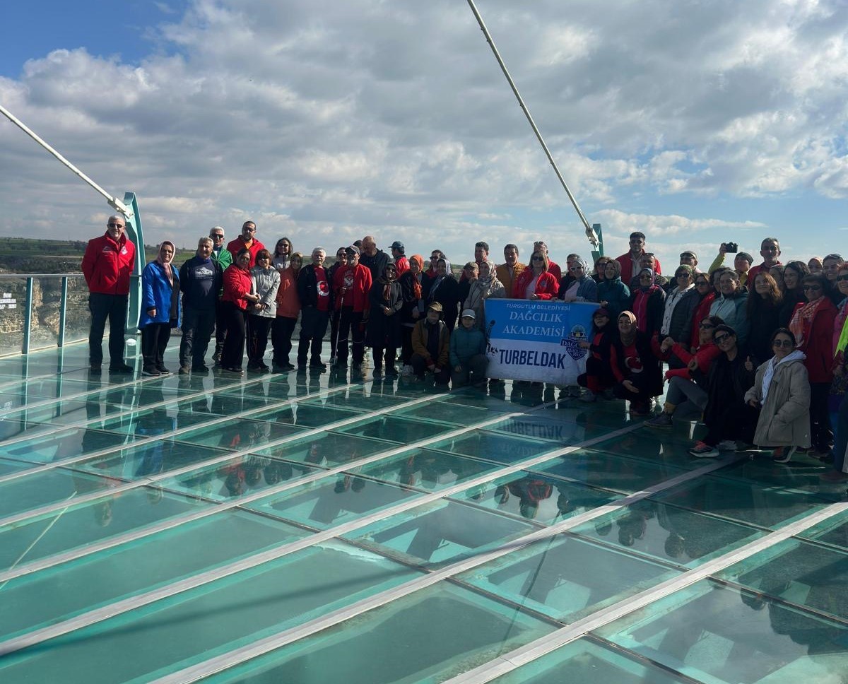 TURBELDAK’tan Ulubey Kanyonu’nda nefes kesen doğa yürüyüşü
