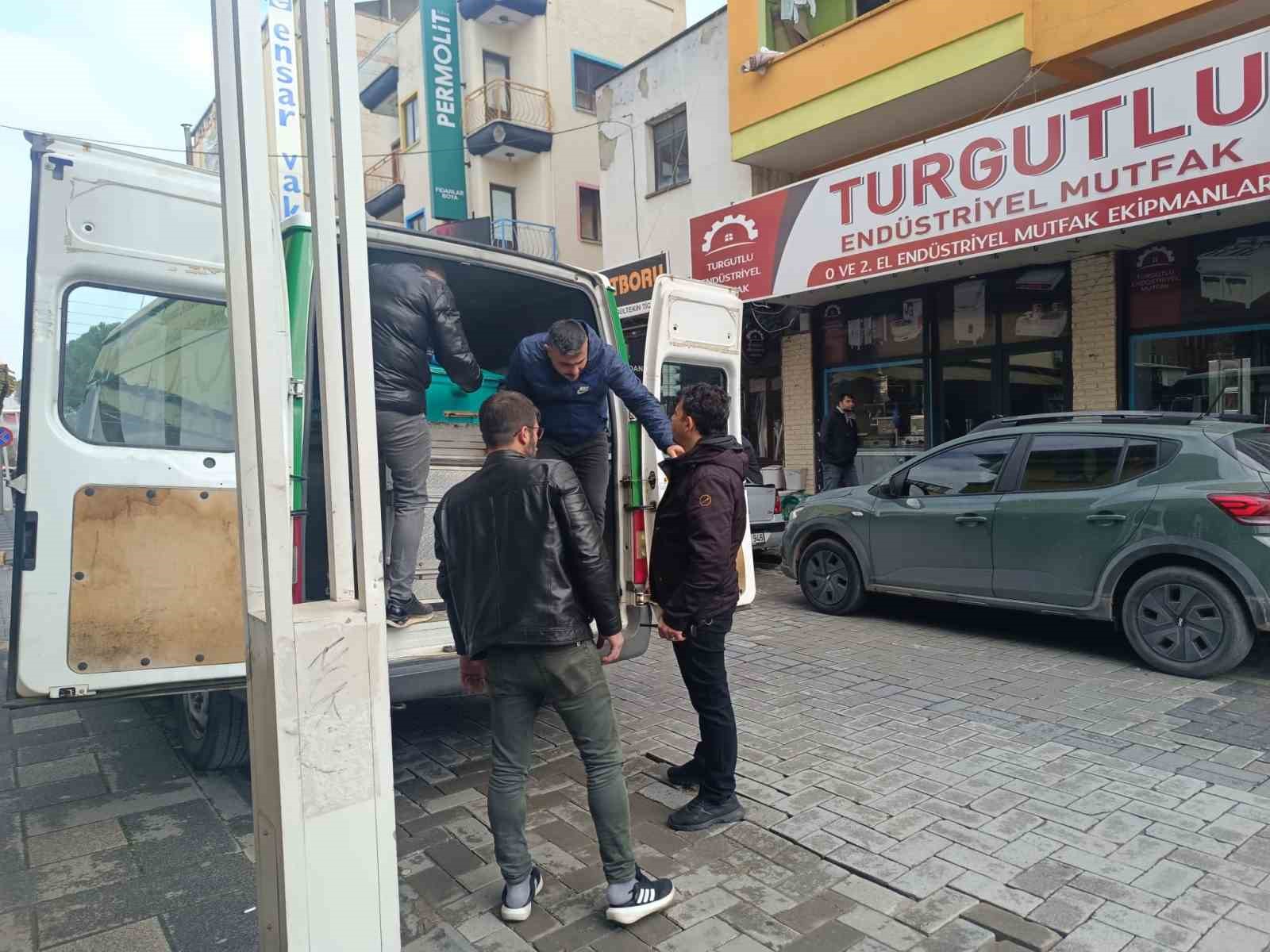 Turgutlu’da 3 aylık bebek yatağında ölü bulundu
