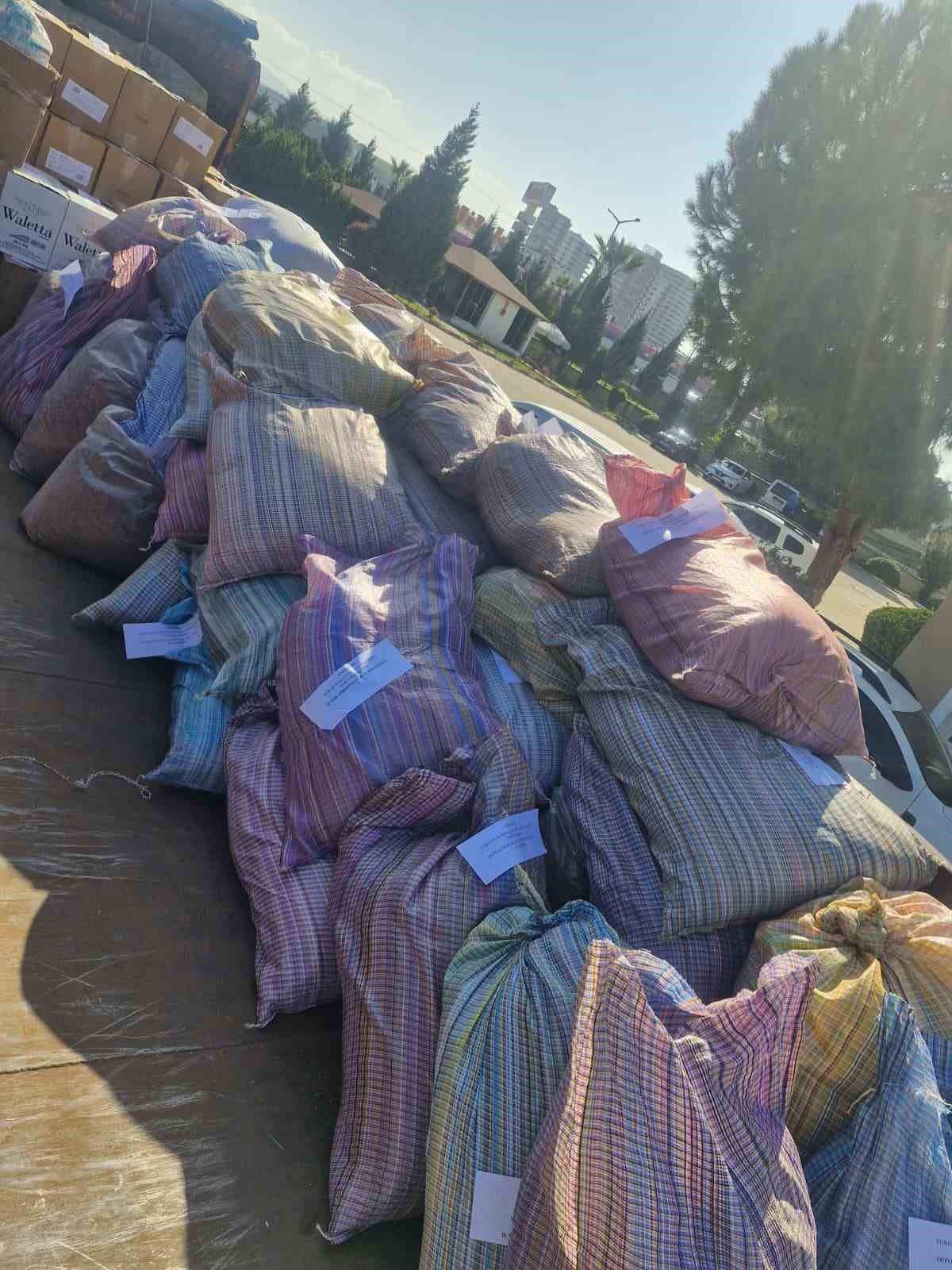 Turgutlu’da kaçak tütün operasyonu: 5 tutuklama
