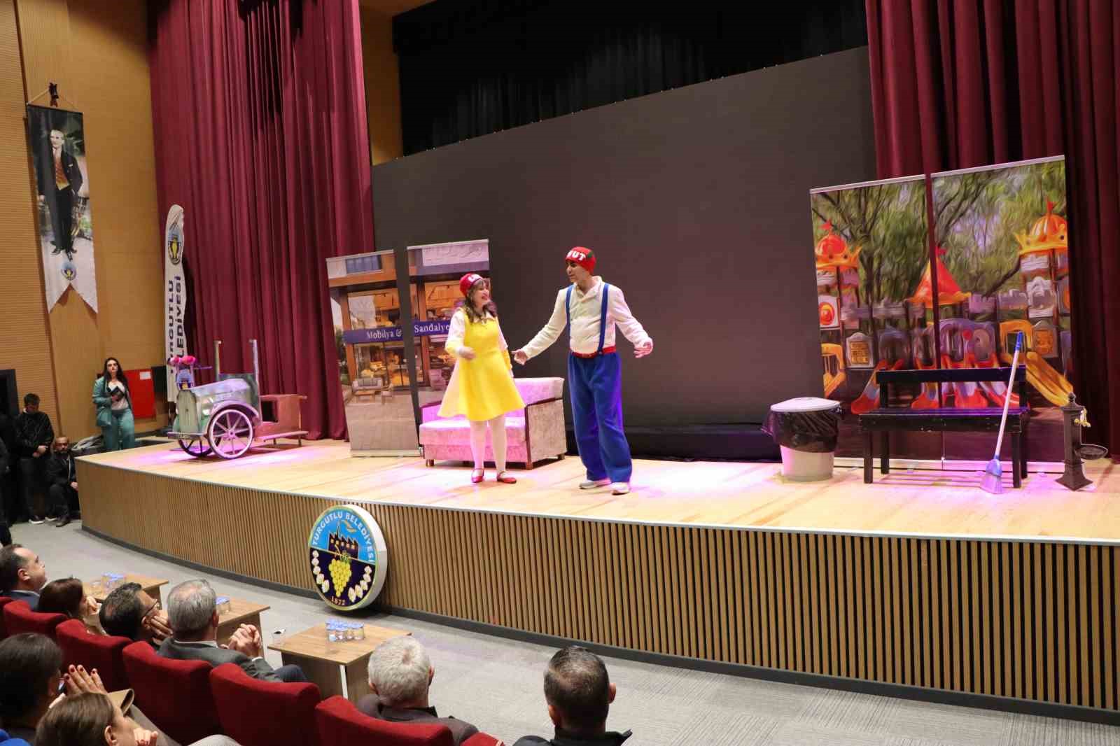 Turgutlu’da kent bilinci için Turgut ve Lulu projesi hayata geçirildi
