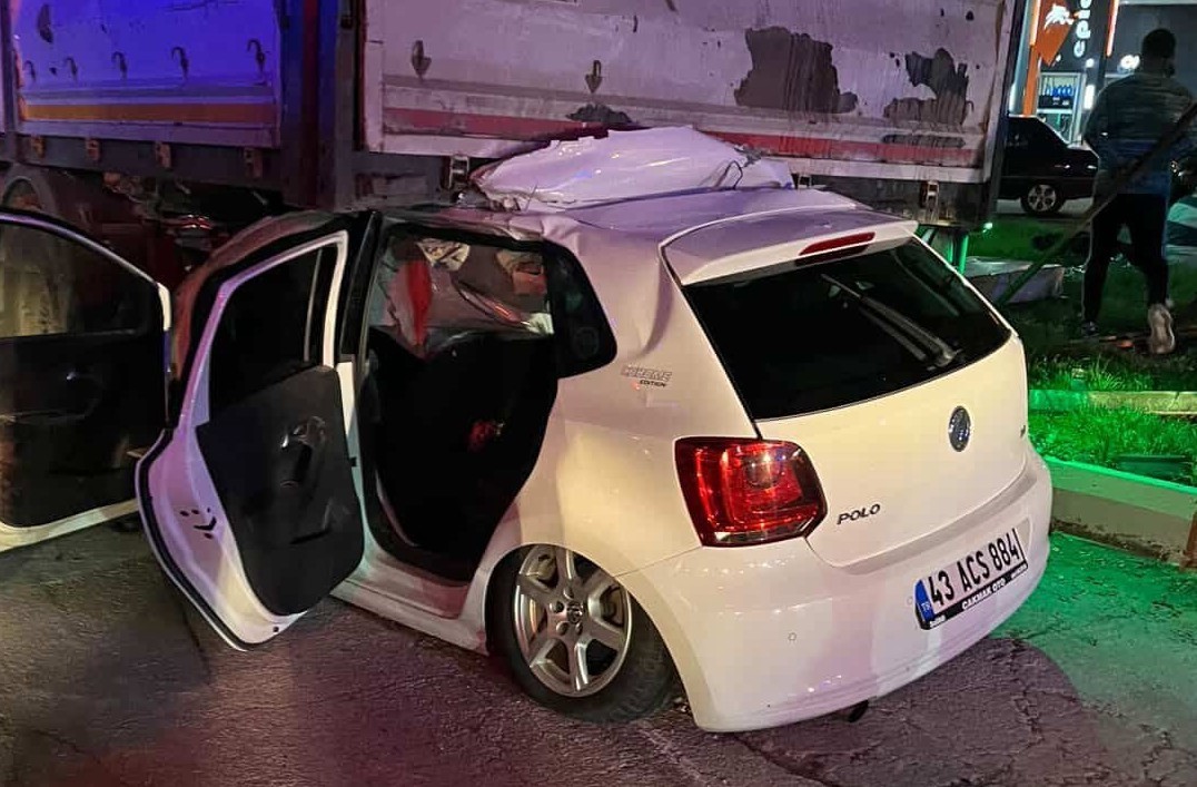 Turgutlu’da trafik kazası: 1 ölü, 2 yaralı
