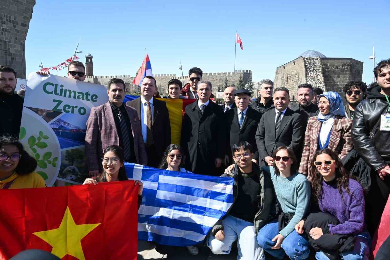 Turizm haftasına görkemli açılış
