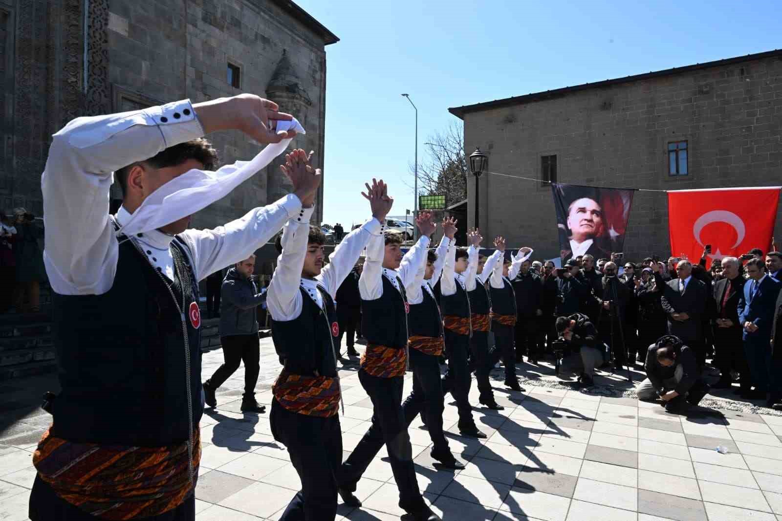Turizm haftasına görkemli açılış
