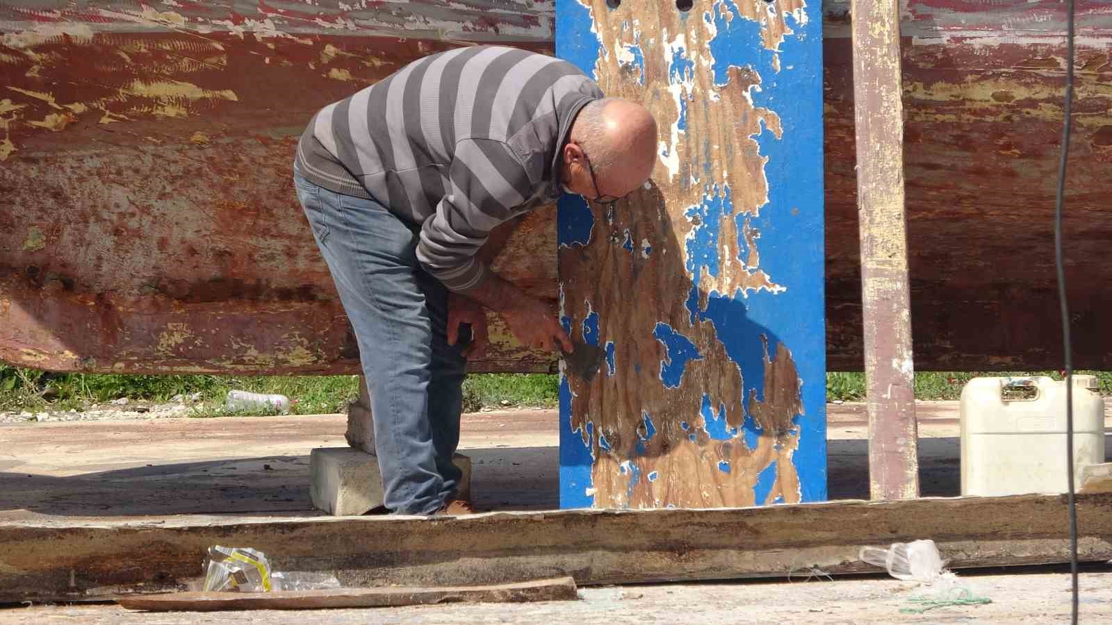 Turizm sezonu öncesi gezi tekneleri bakıma alındı
