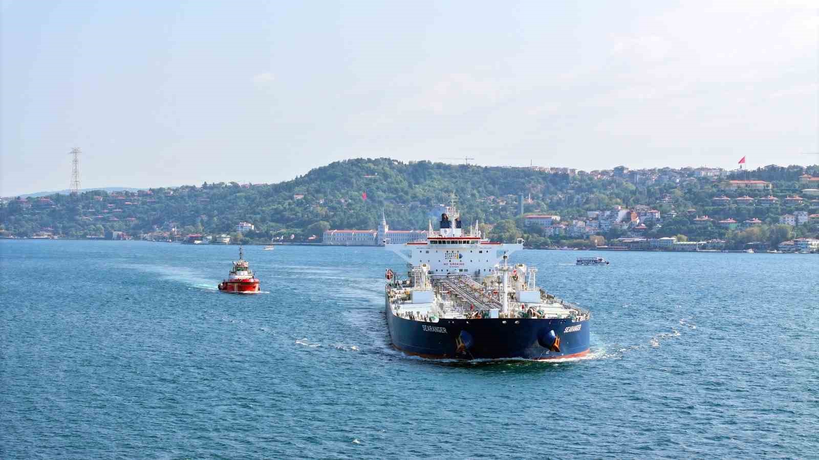 Türk boğazları 2025’te 84 bin 640 gemilik trafiği yönetti
Türk boğazları 2025’te 84 bin 640 gemilik trafiği yönetti