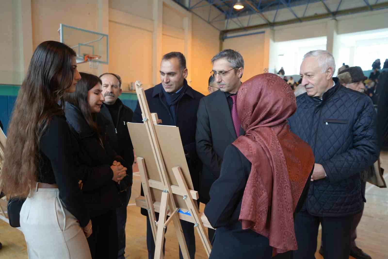 Türk destanlarının felsefi derinliği sergiye taşındı
