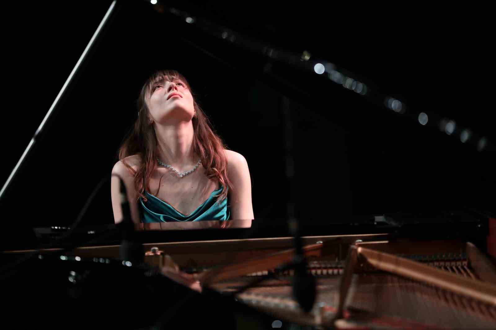 Türk Devletleri Piyanistleri Konseri’nde piyano resitali
