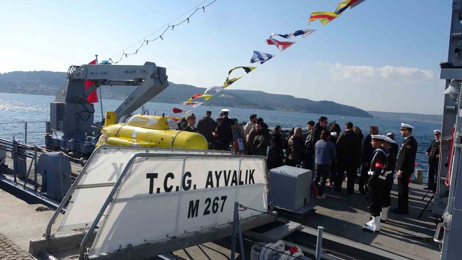 Türk donanmasının gururu olan savaş gemileri ziyarete açıldı
Türk donanmasının gururu olan savaş gemileri ziyarete açıldı
