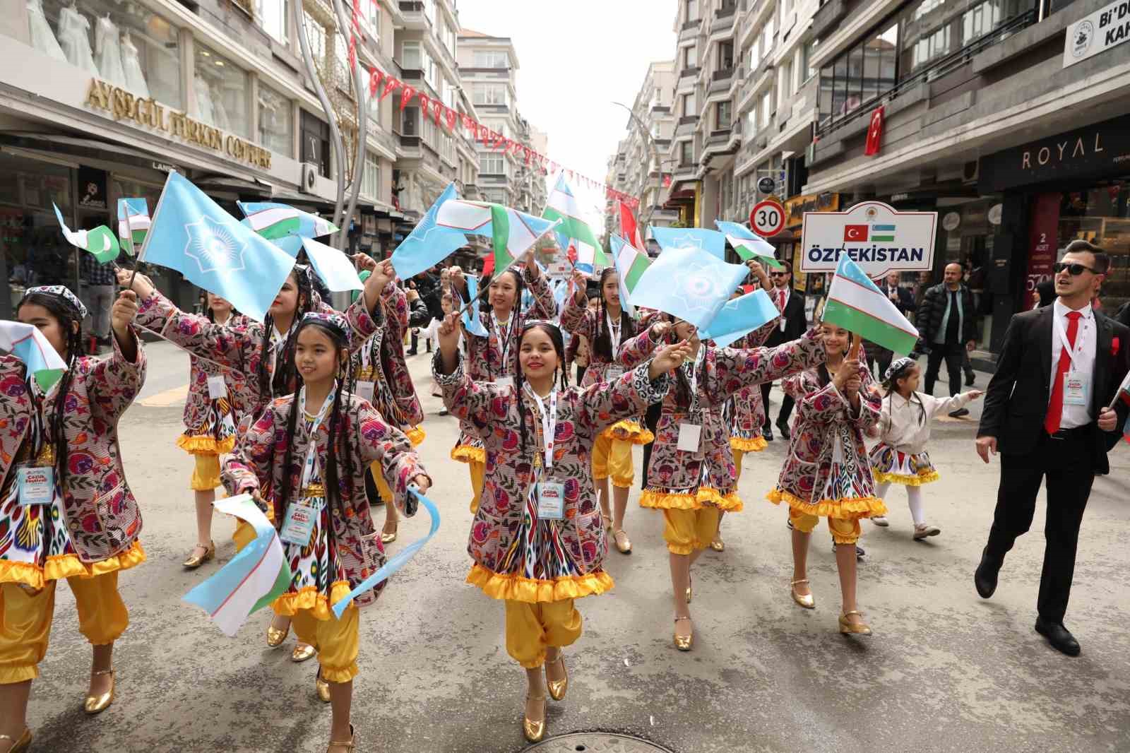 Türk dünyası çocukları ikinci kez Samsun’da buluşuyor
Türk dünyası çocukları ikinci kez Samsun’da buluşuyor