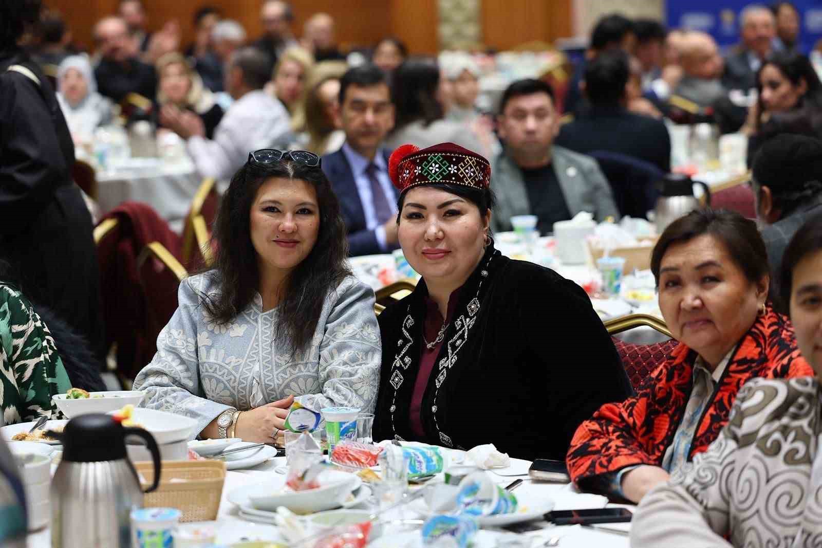 Türk dünyası ve Rumeli hemşehri dernekleri "Rumeli’den Türkistan’a Sivil Toplum Kuruluşları" iftarında buluştu
