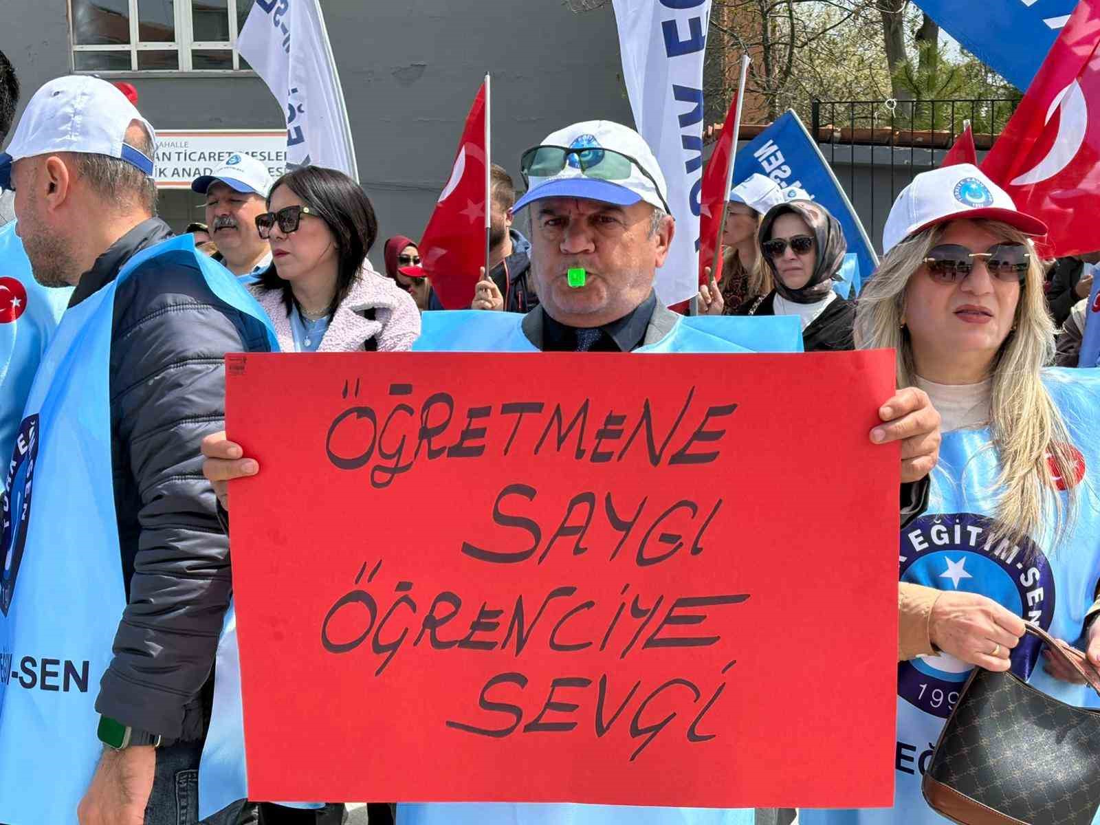 Türk Eğitim-Sen’den okullarda şiddete tepki
