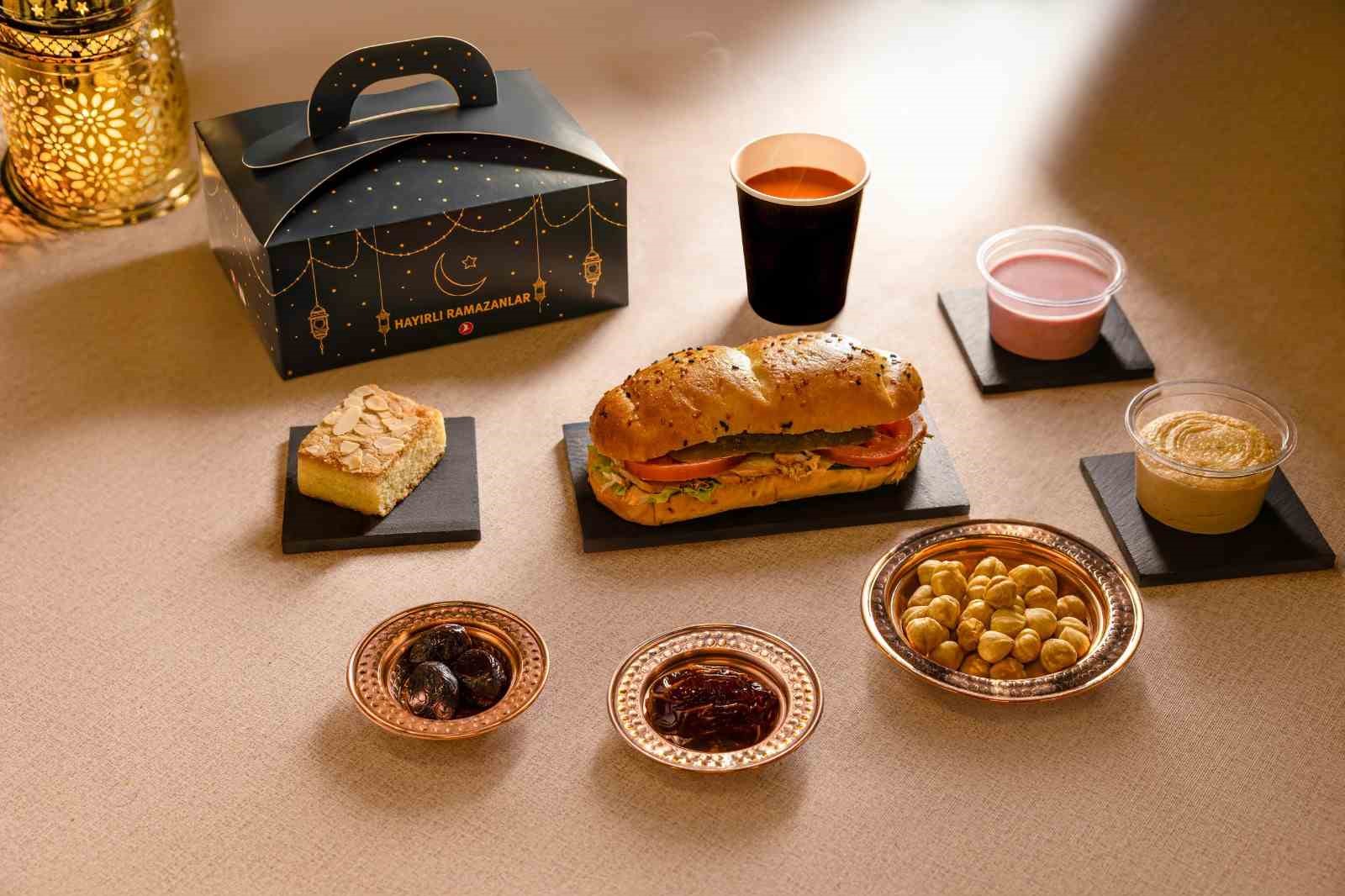 Türk Hava Yolları’ndan Ramazan ayına özel uçak içi ikramlar
